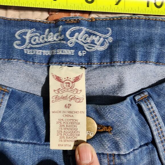 Faded Glory Size 6 Petite SKINNY Jeans-Super Stretchy - Picture 4 of 5